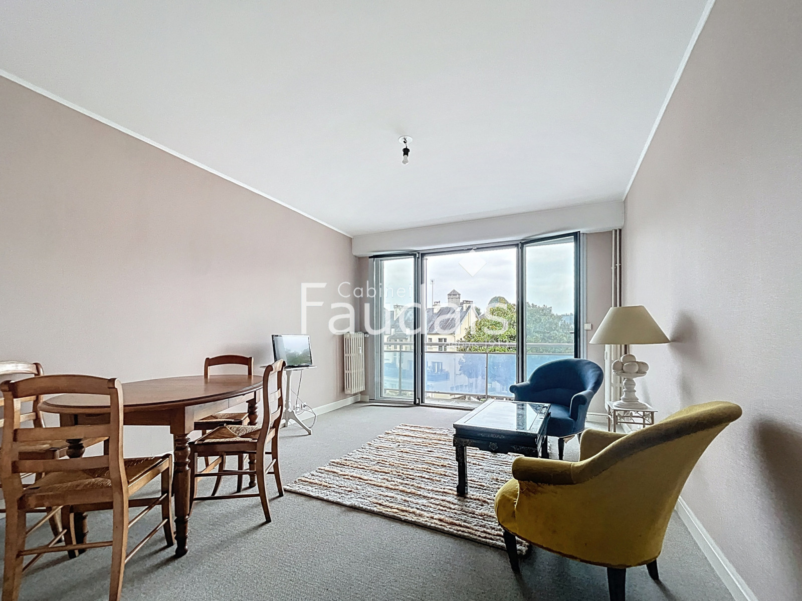 
                                                Vente
                                                 SAINT-LO , CENTRE VILLE AVEC ASCENSEUR