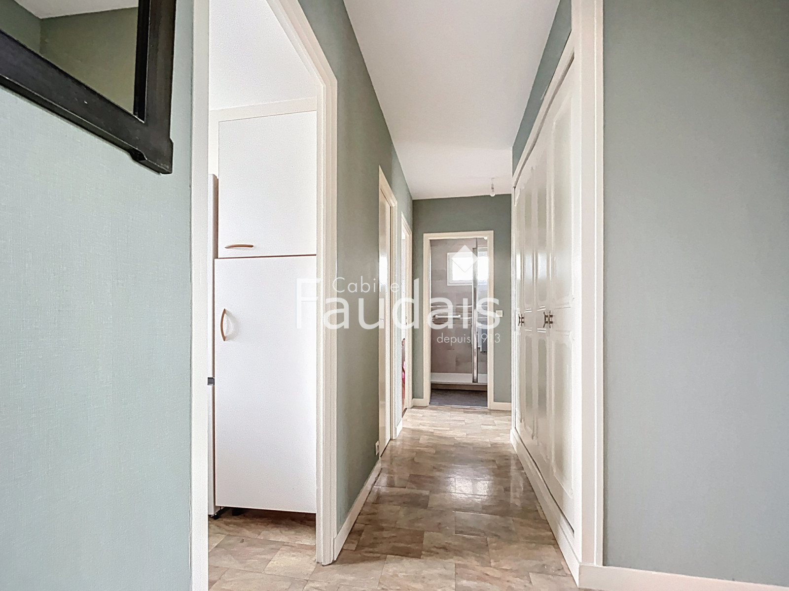 
                                                Vente
                                                 SAINT-LO , CENTRE VILLE AVEC ASCENSEUR