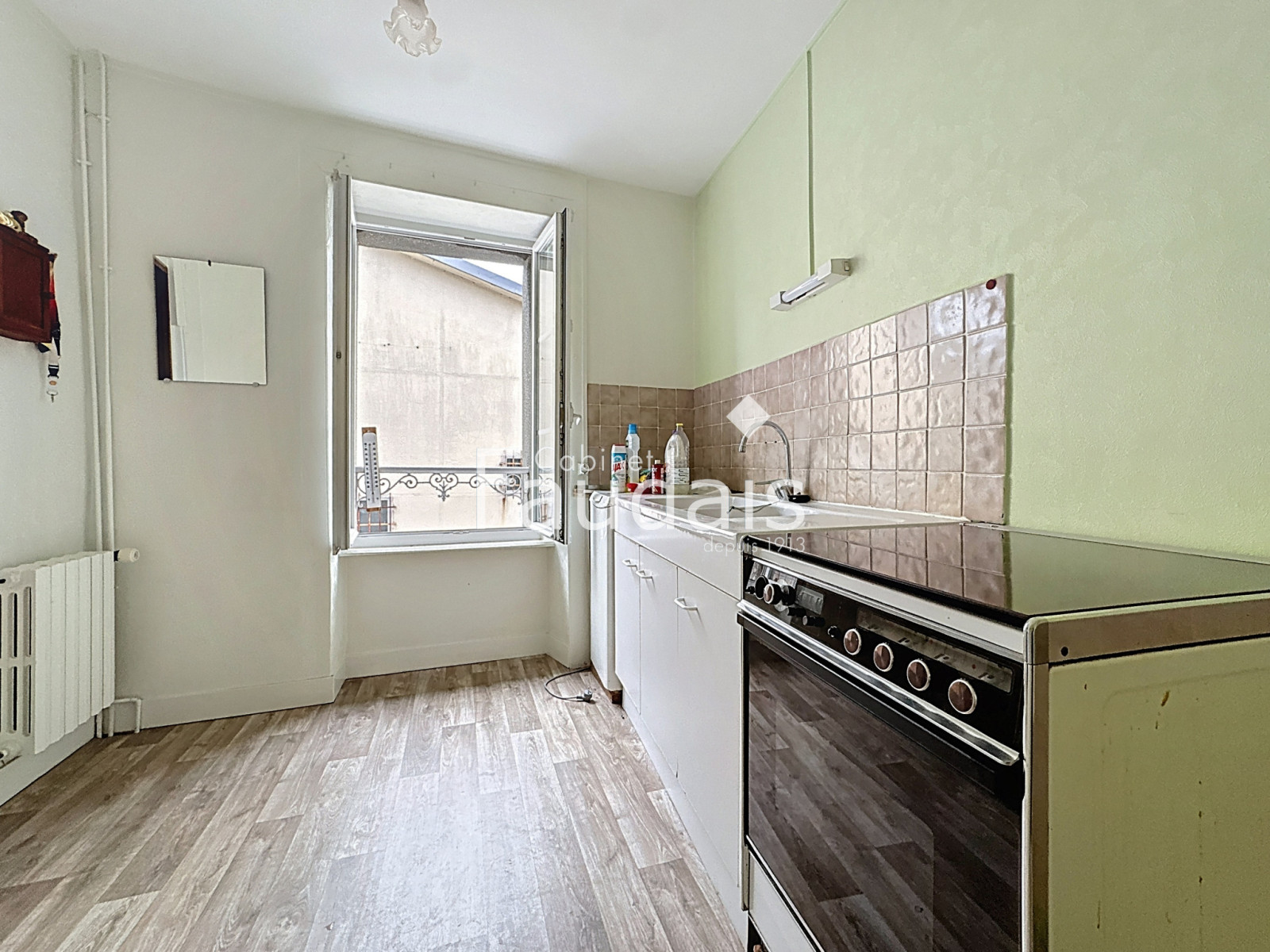 
                                                Vente
                                                 Saint Lô - Ensemble immobilier 157 m2 centre ville 