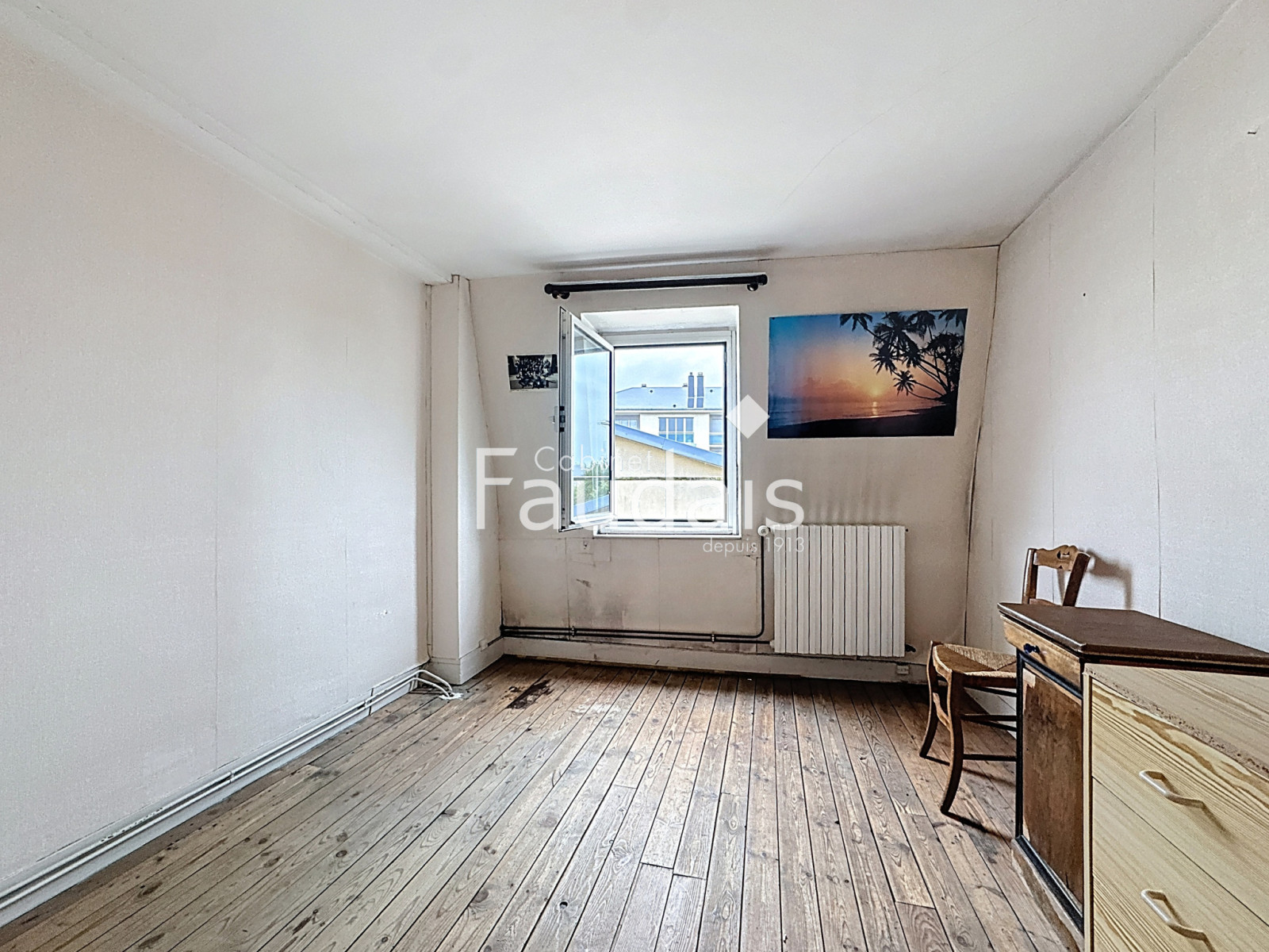 
                                                Vente
                                                 Saint Lô - Ensemble immobilier 157 m2 centre ville 