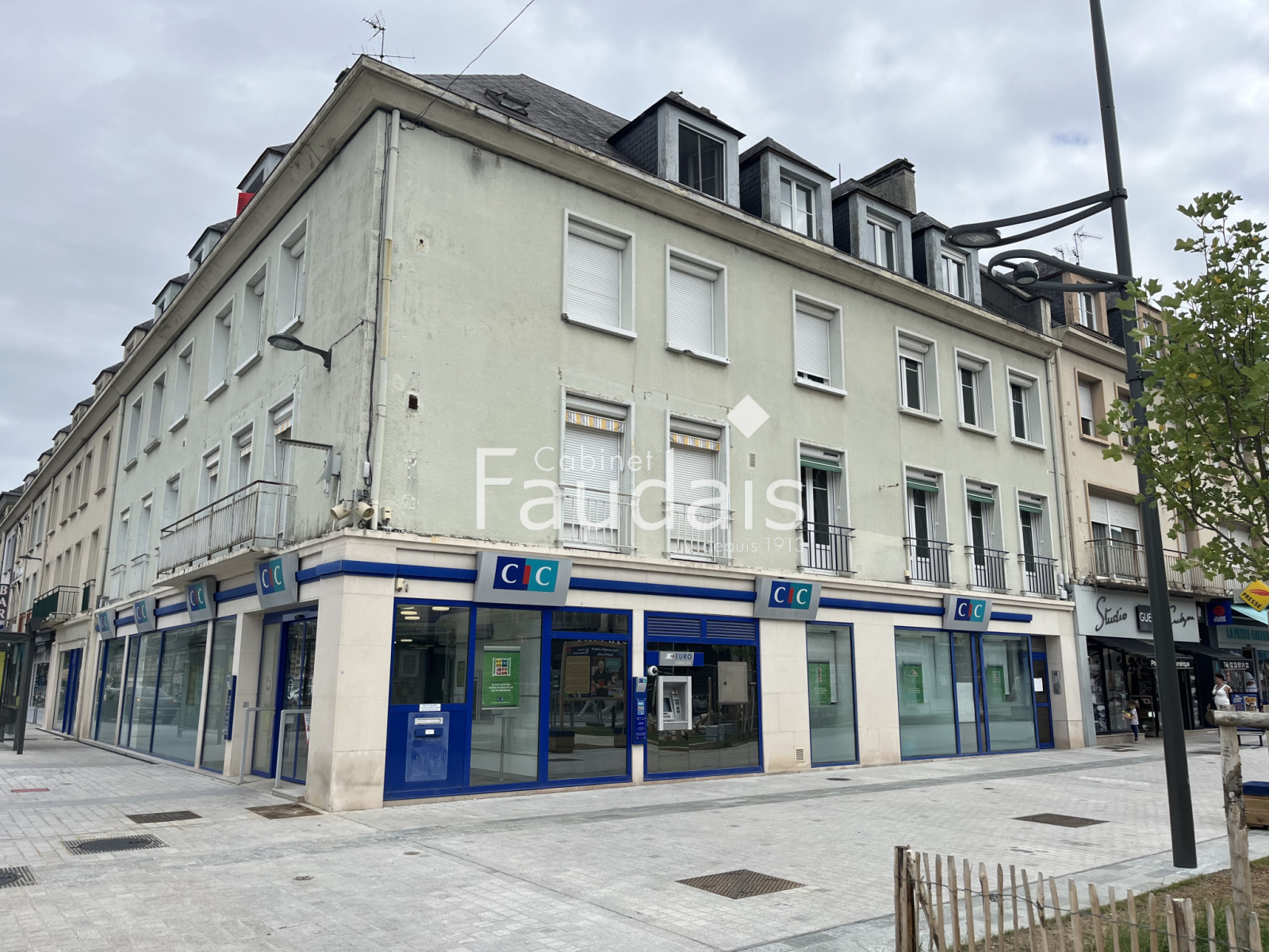 
                                                Vente
                                                 SAINT LO Hyper centre