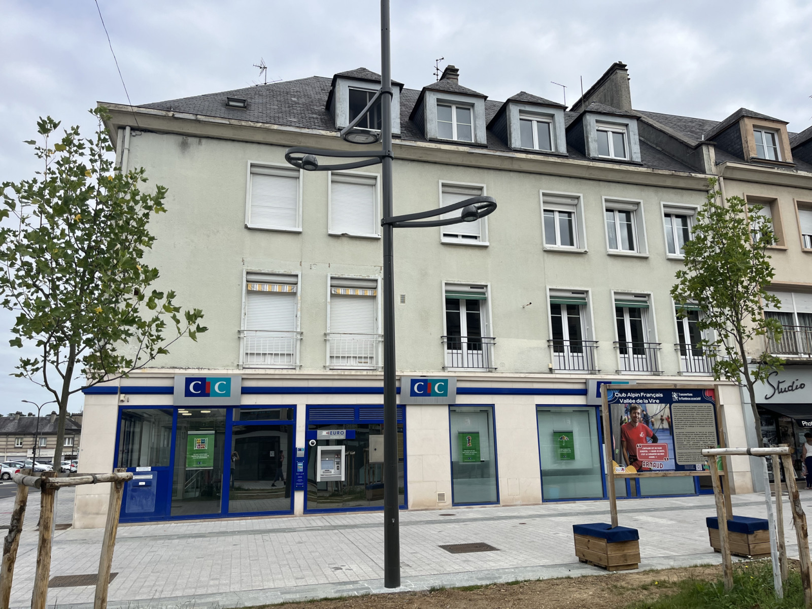 
                                                Vente
                                                 SAINT LO Hyper centre