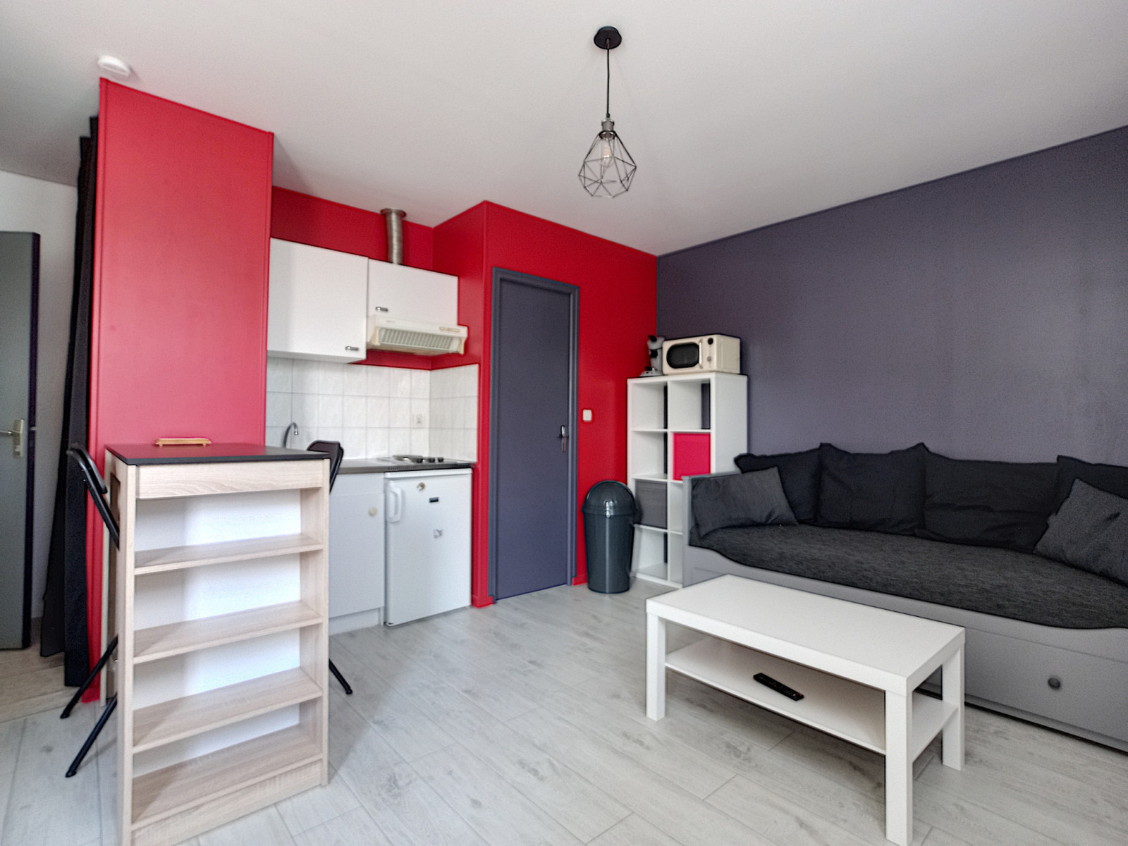 
                                                Vente
                                                 SAINT-LO, IMMEUBLE LOCATIF - 8 STUDIOS MEUBLÉS