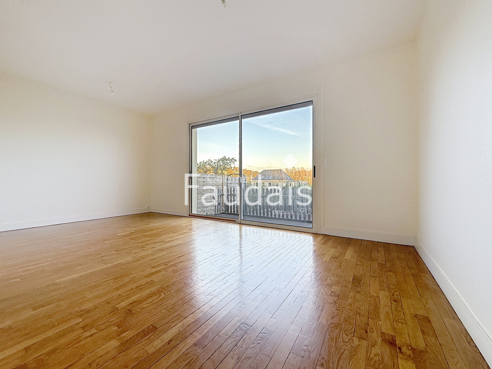 
                                                Vente
                                                 SAINT LO limite AGNEAUX