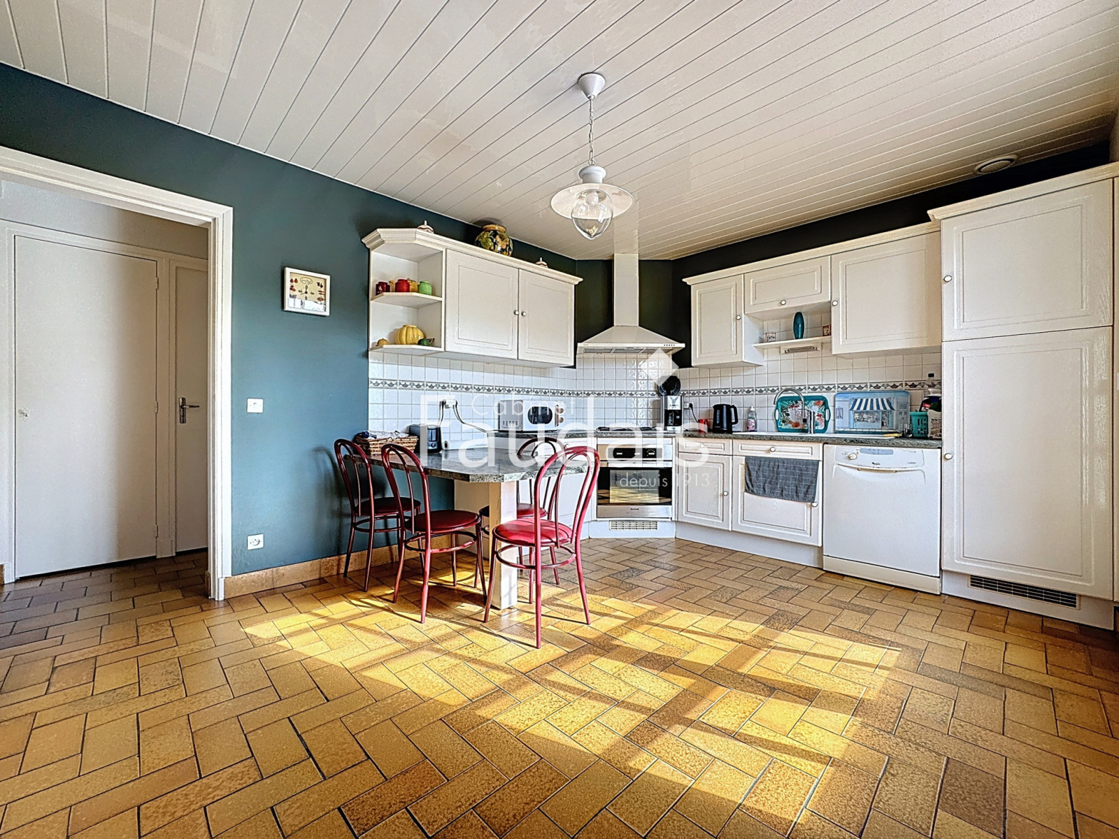 
                                                Vente
                                                  SAINT-LO maison 6 pièces avec jardin  