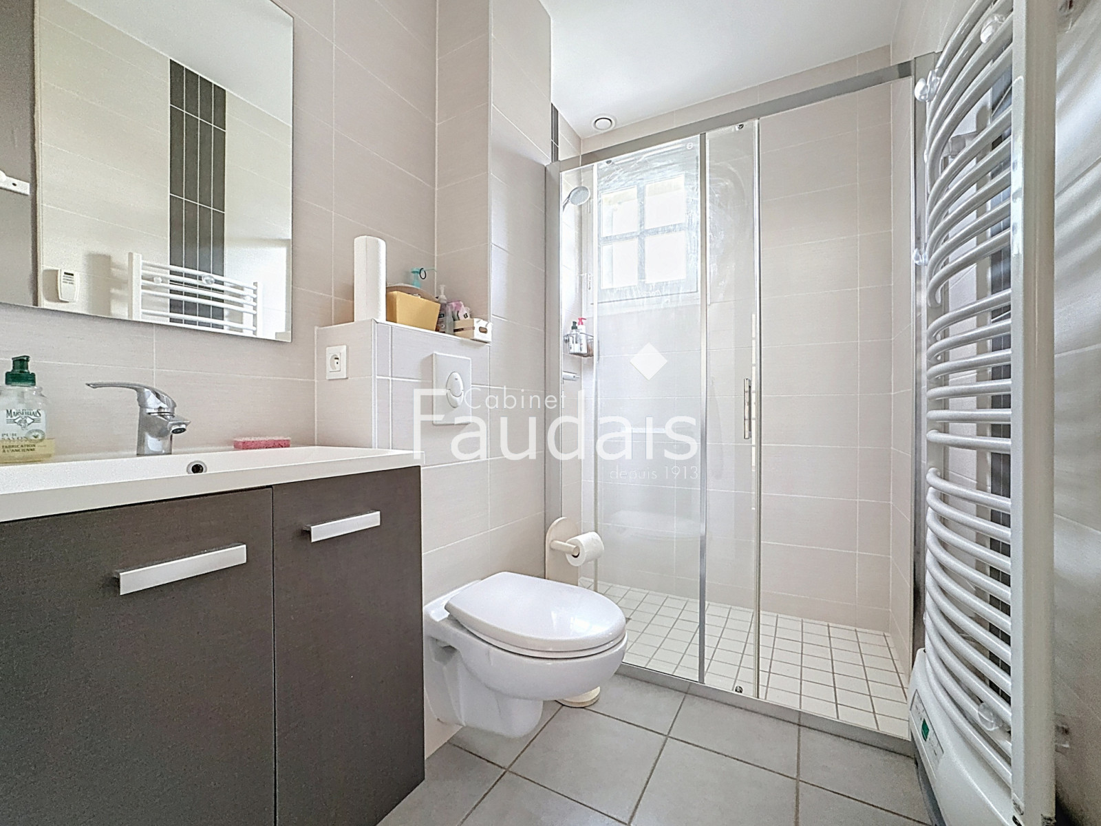 
                                                Vente
                                                  SAINT-LO maison 6 pièces avec jardin  