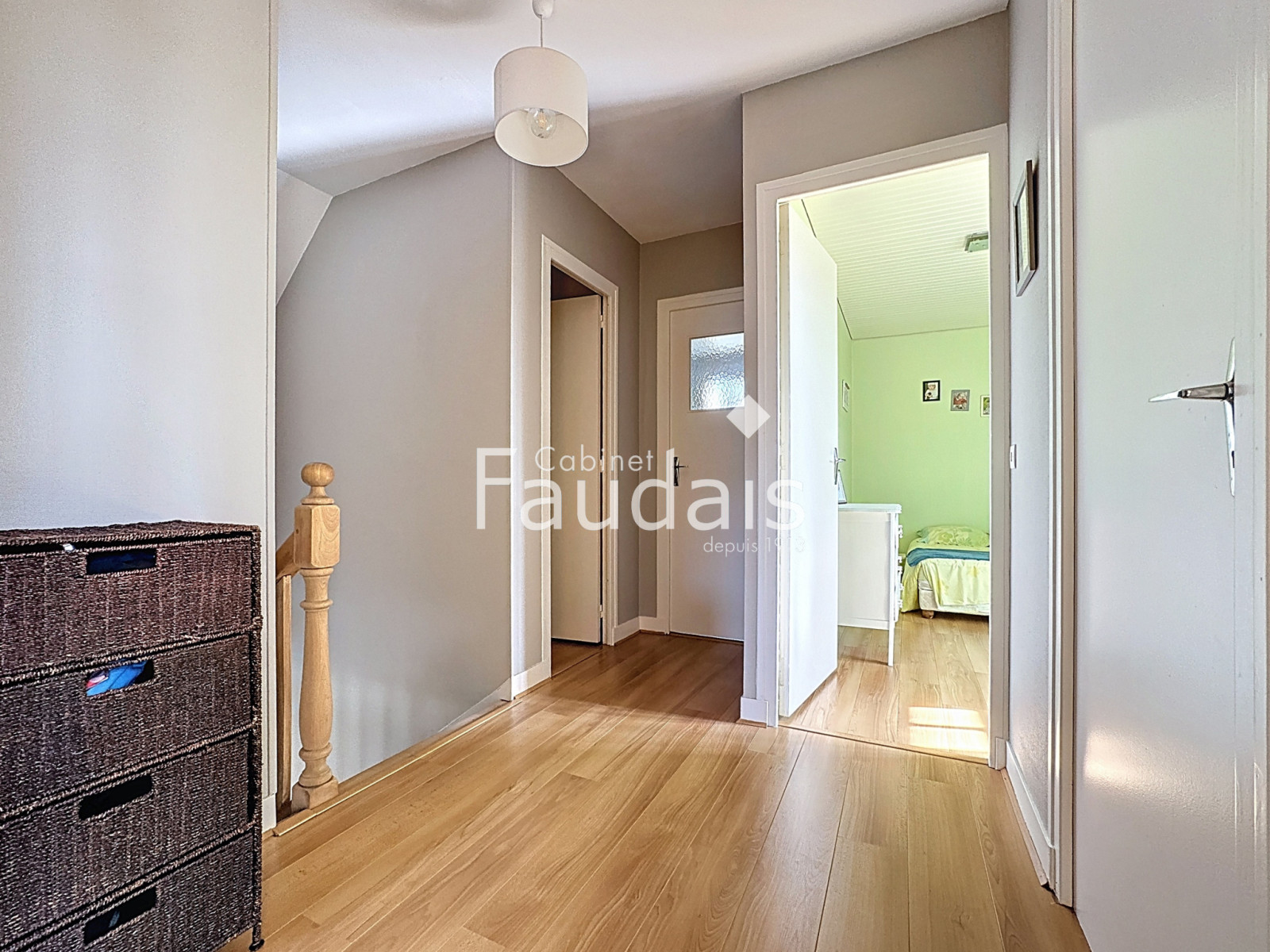 
                                                Vente
                                                  SAINT-LO maison 6 pièces avec jardin  