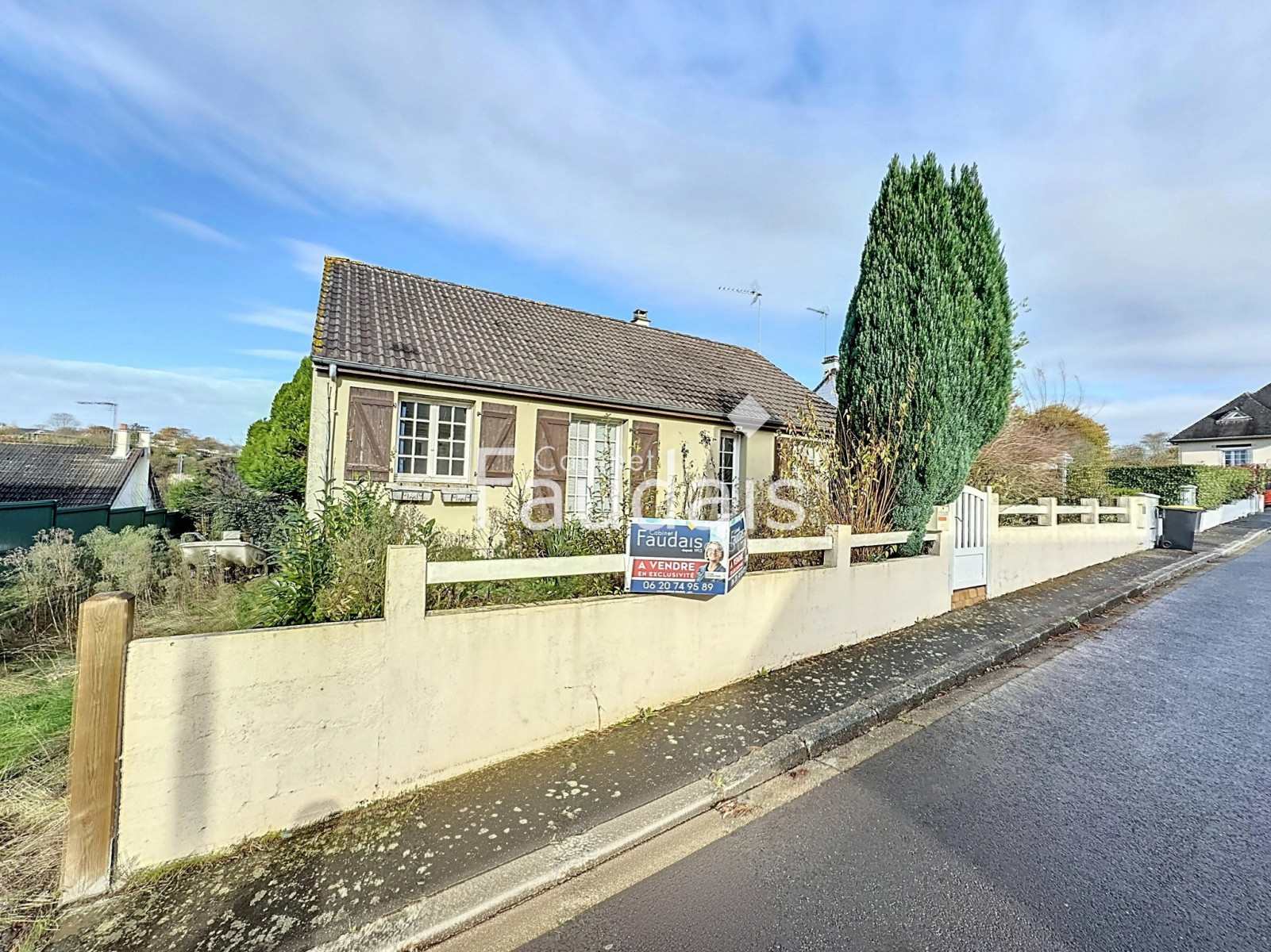 
                                                Vente
                                                 SAINT-LO - Maison 88m2 vie de plain pied avec jardin- quarti