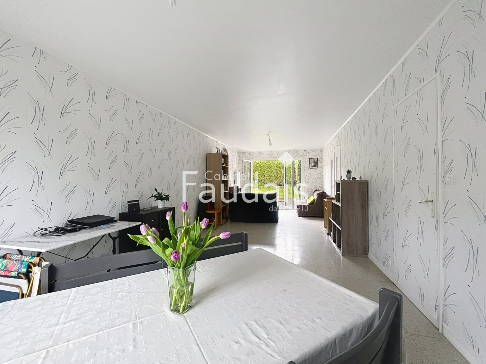 
                                                Vente
                                                 SAINT-LO - MAISON EN PARFAIT ETAT