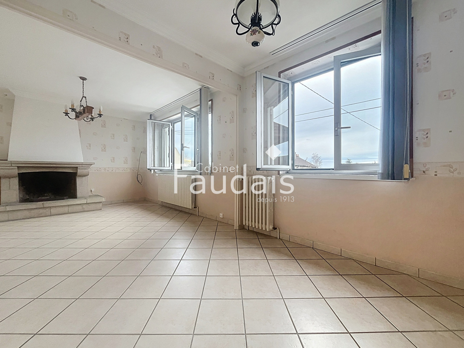 
                                                Vente
                                                 SAINT-LO - MAISON EN PARFAIT ETAT - SECTEUR CALME