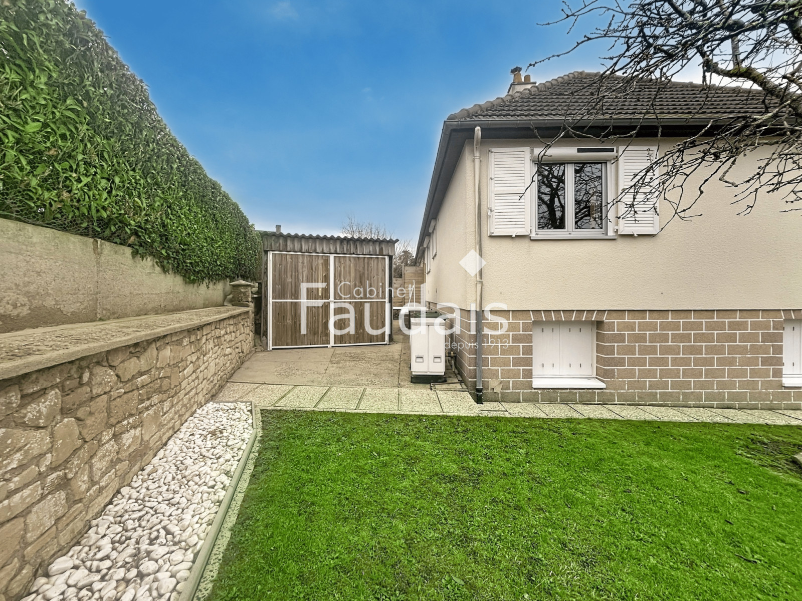 
                                                Vente
                                                 SAINT-LO - MAISON EN PARFAIT ETAT - SECTEUR CALME