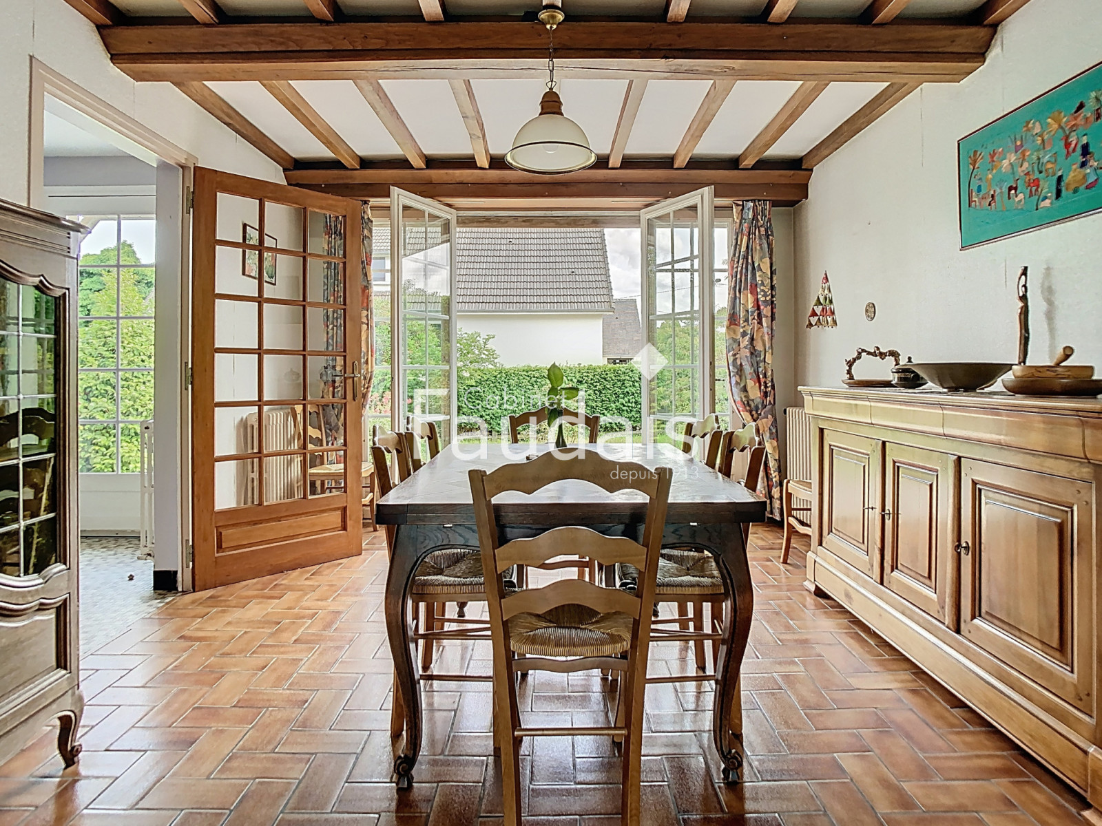 
                                                Vente
                                                 SAINT-LO PAVILLON 6 CHAMBRES VIE DE PLAIN-PIED