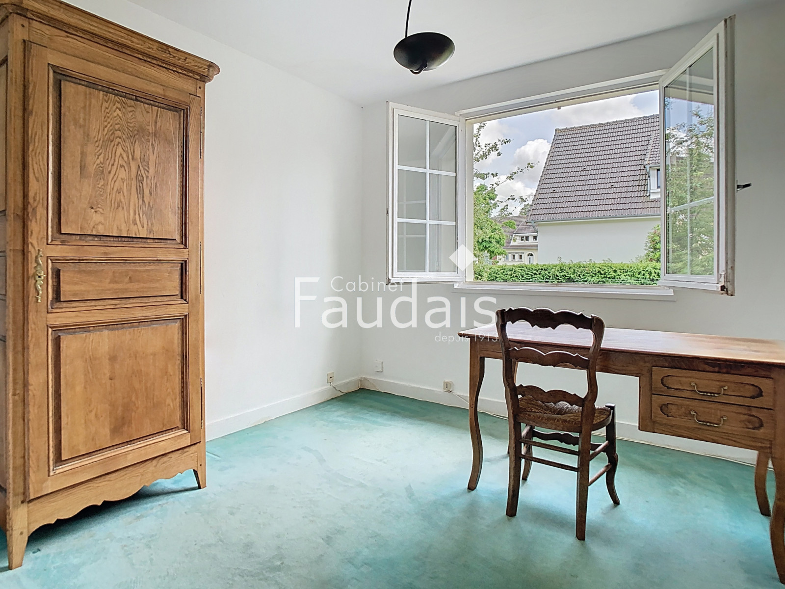 
                                                Vente
                                                 SAINT-LO PAVILLON 6 CHAMBRES VIE DE PLAIN-PIED