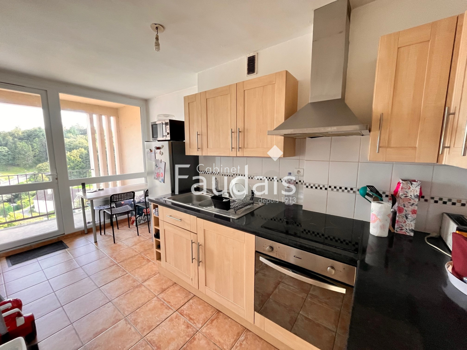 
                                                Vente
                                                 SAINT-LO PROCHE CENTRE VILLE 