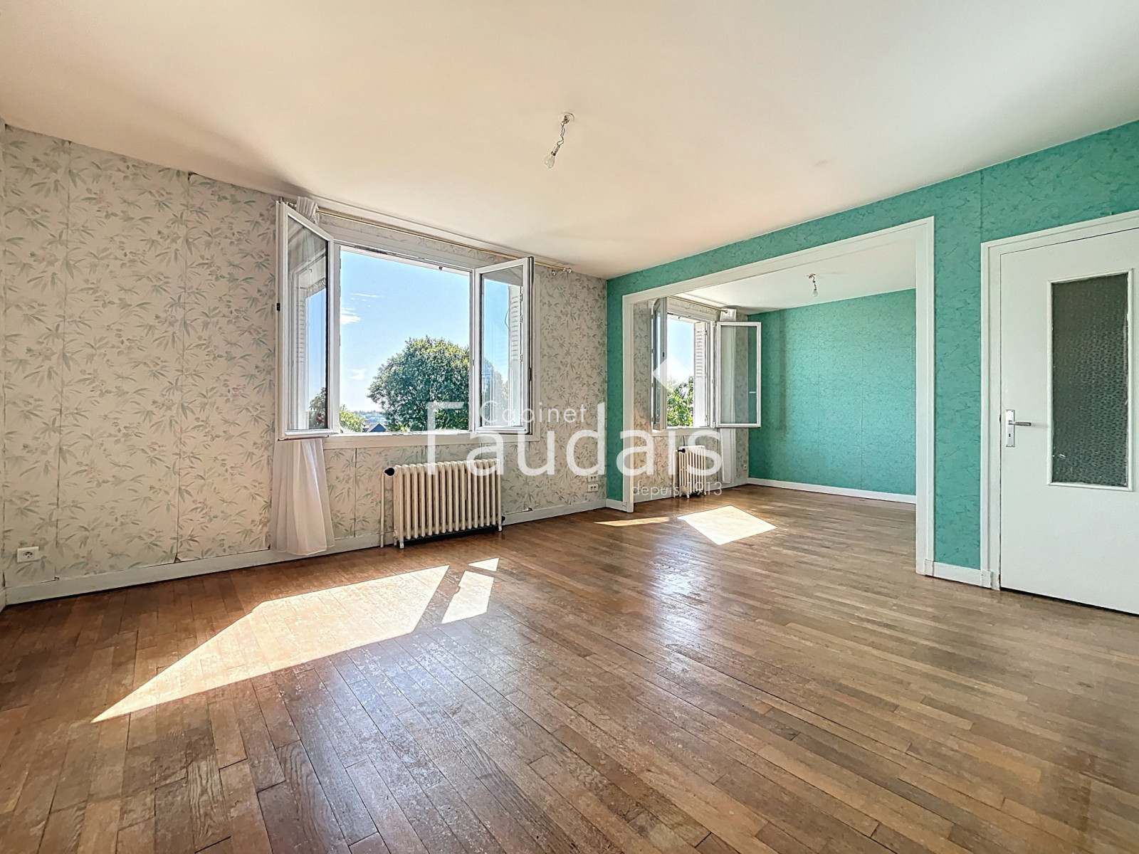 
                                                Vente
                                                 SAINT-LO - PROCHE CENTRE VILLE