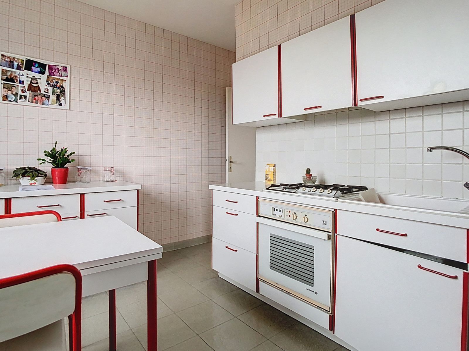 
                                                Vente
                                                 SAINT-LO PROCHE HOPITAL APPARTEMENT T4 AVEC ASCENSEUR ET GAR