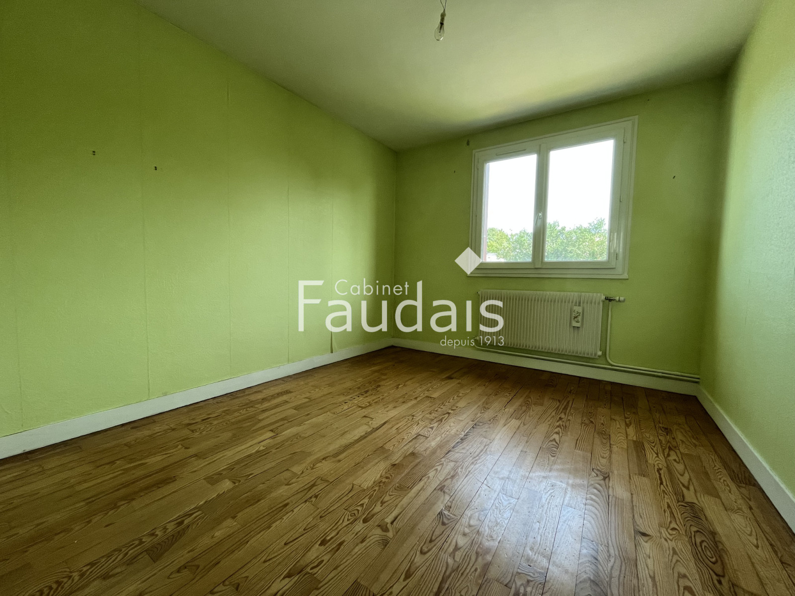 
                                                Vente
                                                 SAINT LO - Proximité du Centre-Ville et des bus