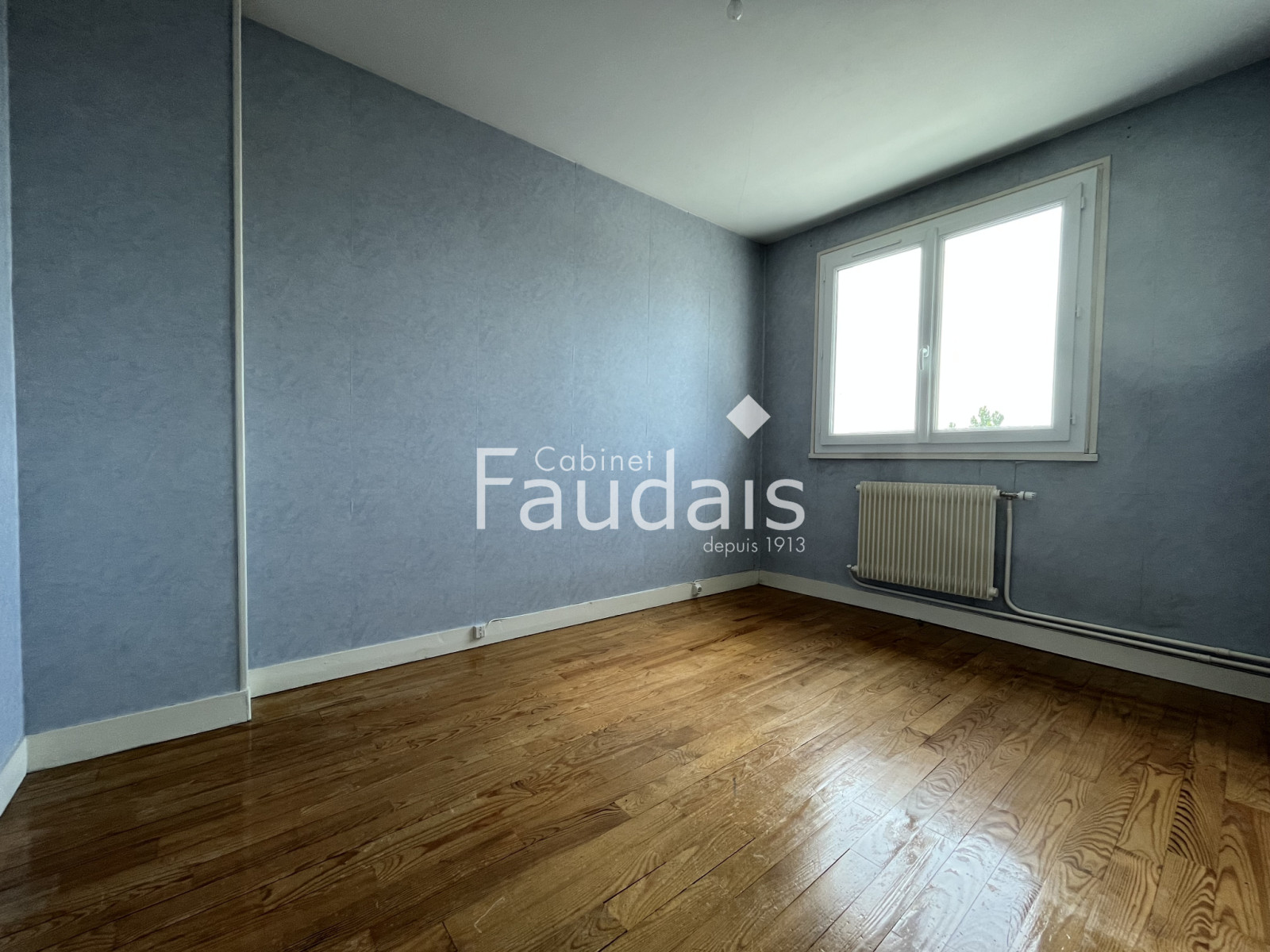 
                                                Vente
                                                 SAINT LO - Proximité du Centre-Ville et des bus