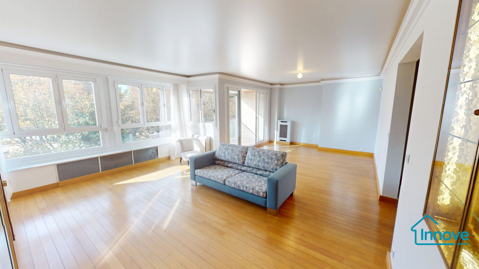 
                                                Vente
                                                 Saint-Mandé – Superbe 4 pièces lumineux avec balcon dans une