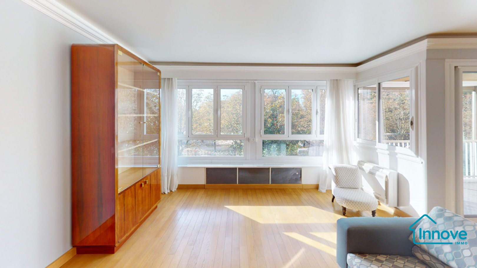 
                                                Vente
                                                 Saint-Mandé – Superbe 4 pièces lumineux avec balcon dans une