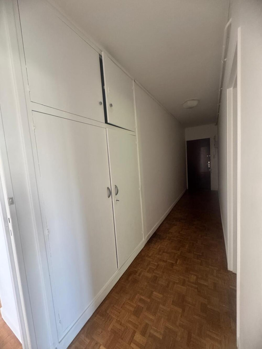 
                                                Vente
                                                 Saint-Maur 3 pièces avec parking et cave