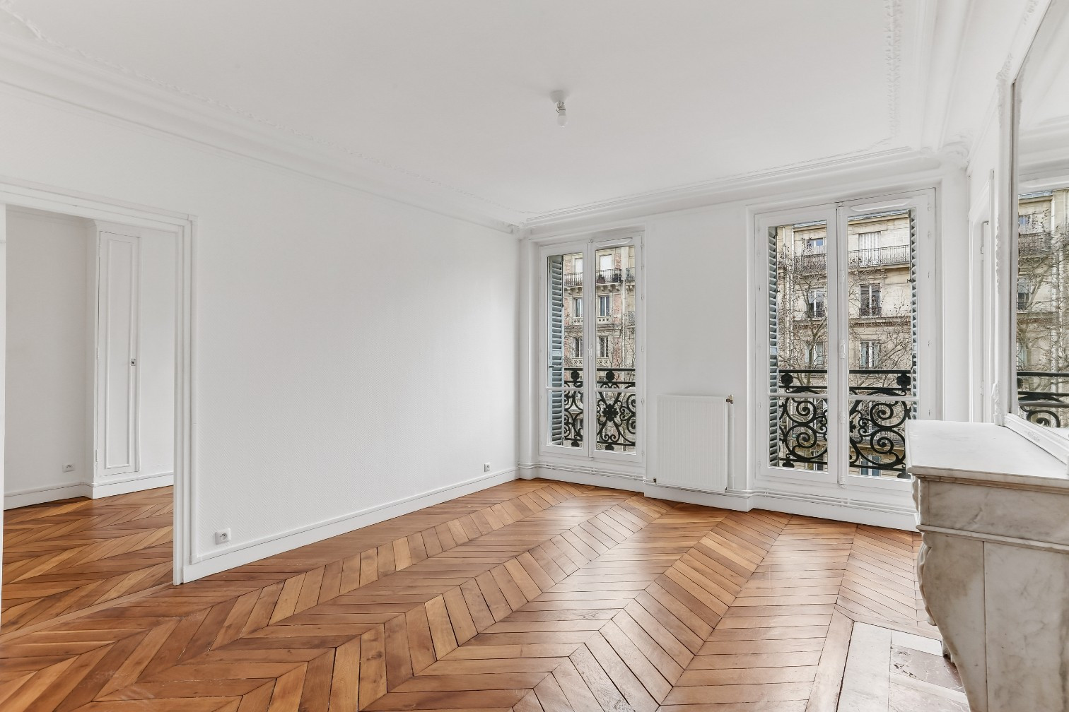 
                                                Vente
                                                 Saint-Michel - Appartement de 3 pièces traversant