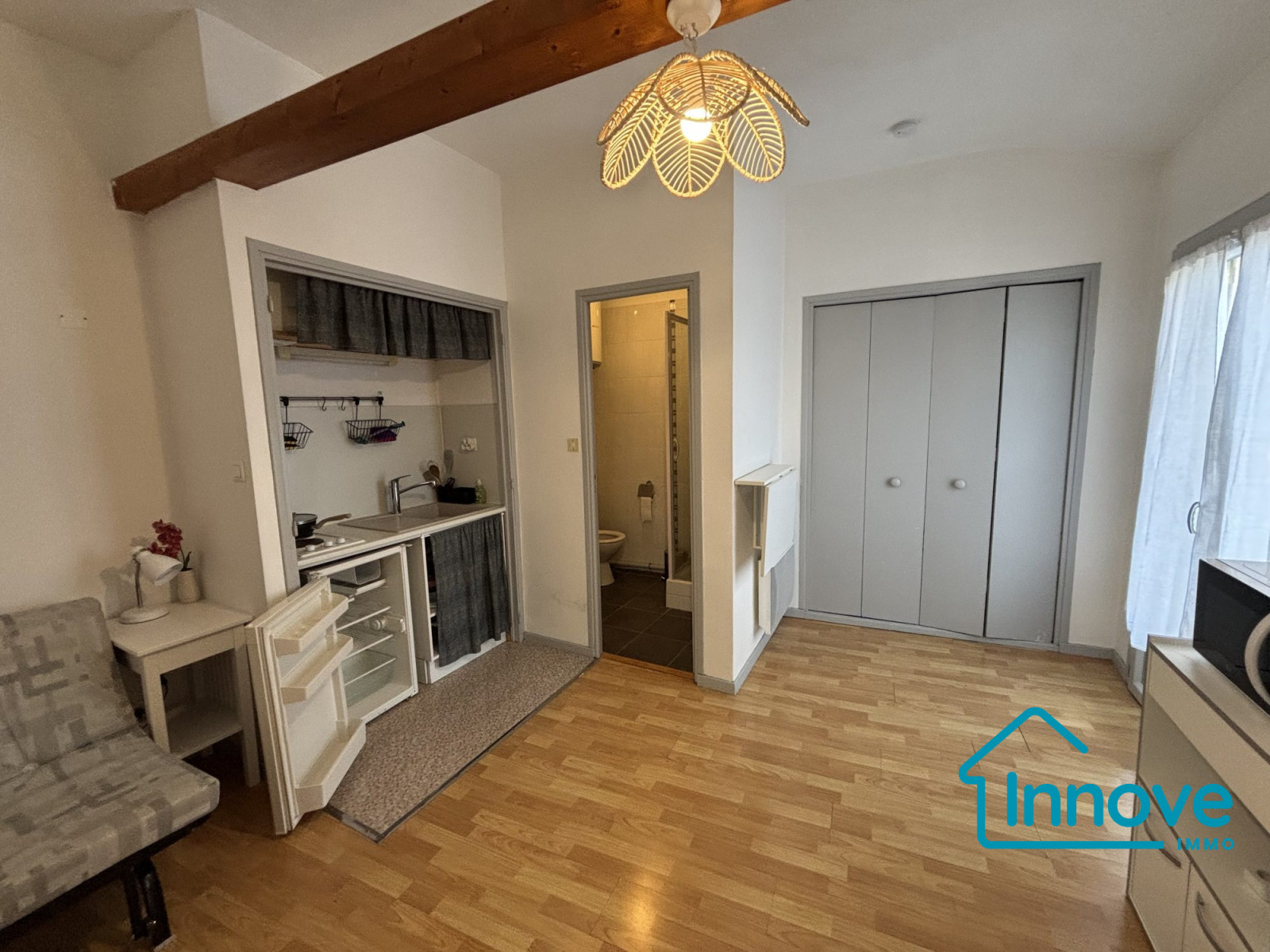 
                                                Vente
                                                 Saint Michel:Immeuble de rapport/maison