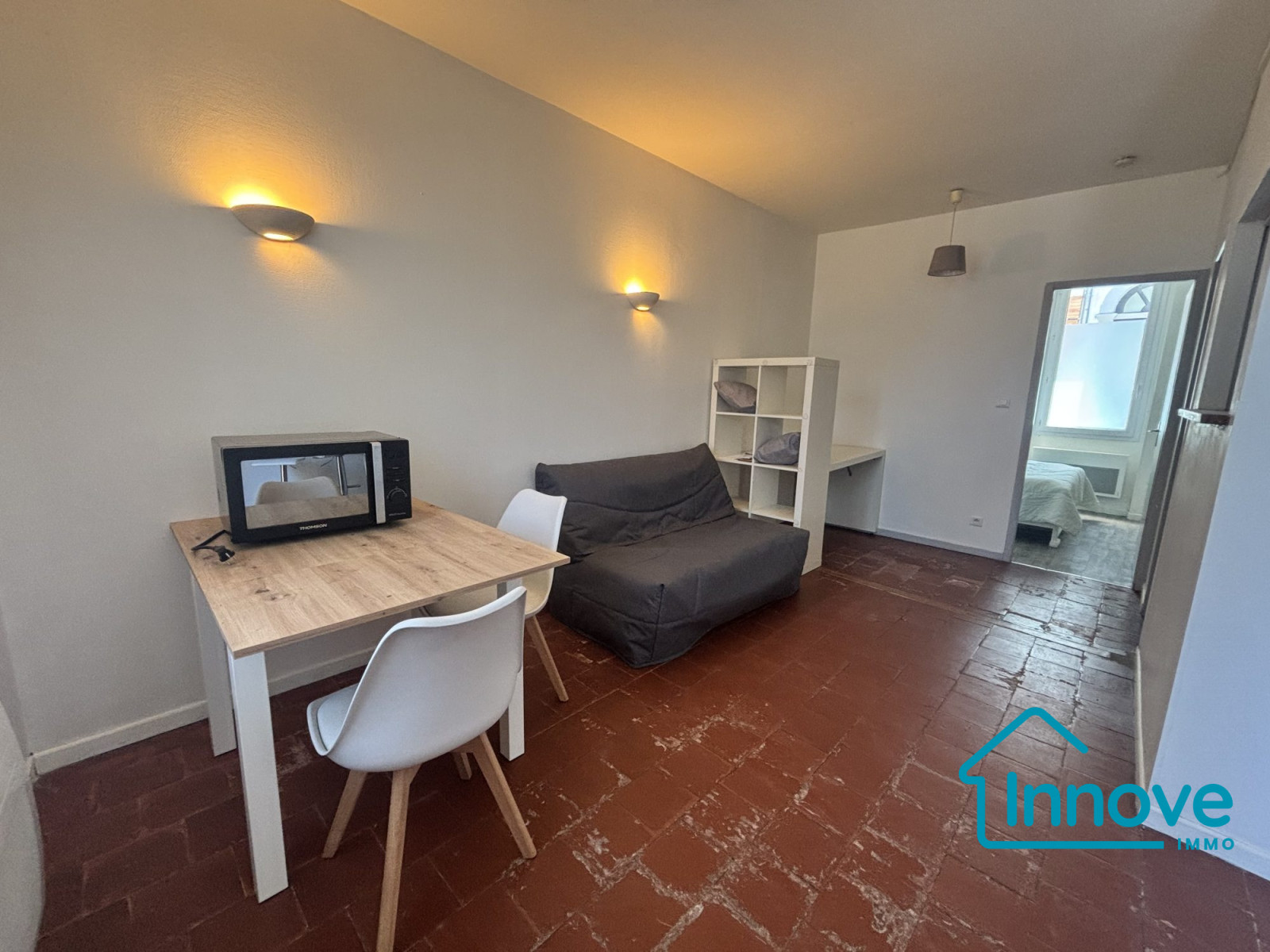 
                                                Vente
                                                 Saint Michel:Immeuble de rapport/maison