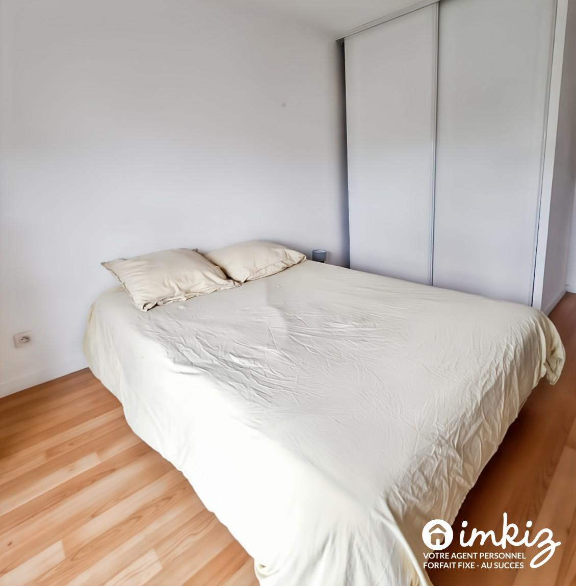 
                                                Vente
                                                 Saint-Ouen – 3P 65 m², parking, balcon, métro 14