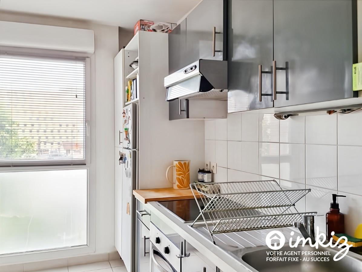 
                                                Vente
                                                 Saint-Ouen – 3P 65 m², parking, balcon, métro 14