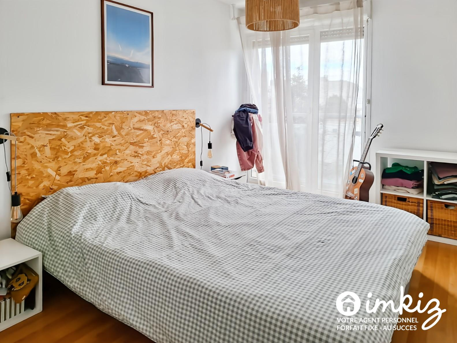 
                                                Vente
                                                 Saint-Ouen – 3P 65 m², parking, balcon, métro 14
