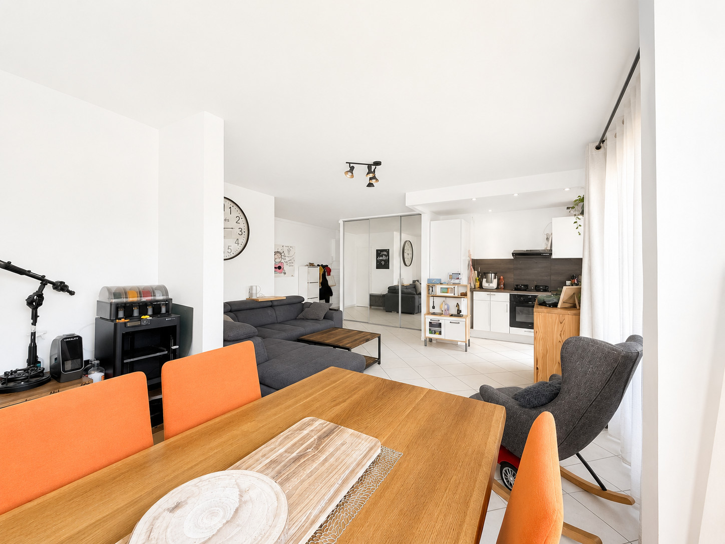 
                                                Vente
                                                 SAINT-PRIEST – T3 LUMINEUX DE 75 m² AVEC BALCON, CLIMATISATION, CAVE & PARKING – SAINT-PRIEST