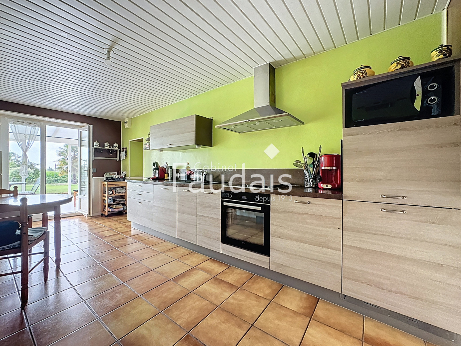 
                                                Vente
                                                 Saint-Romphaire Maison de campagne Terrain 2688 m2 