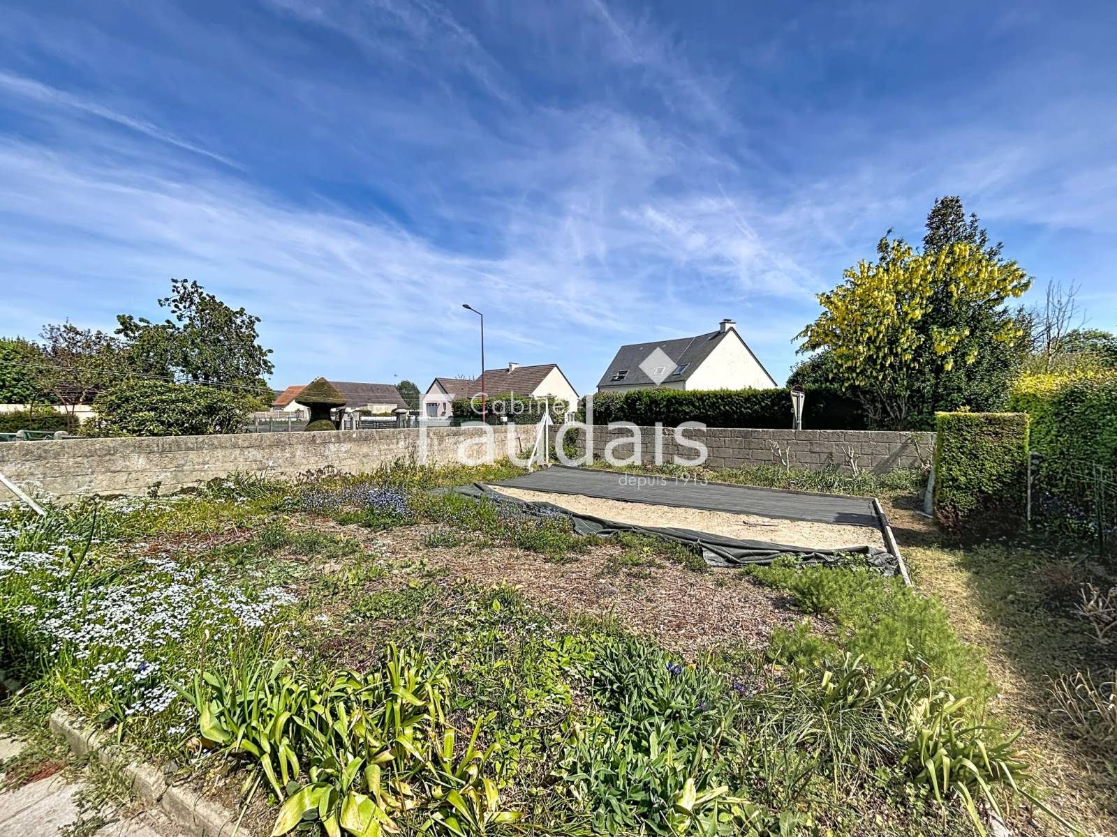 
                                                Vente
                                                 SAINT-SAMSON DE BONFOSSE, Maison 4 chambres, 112m2