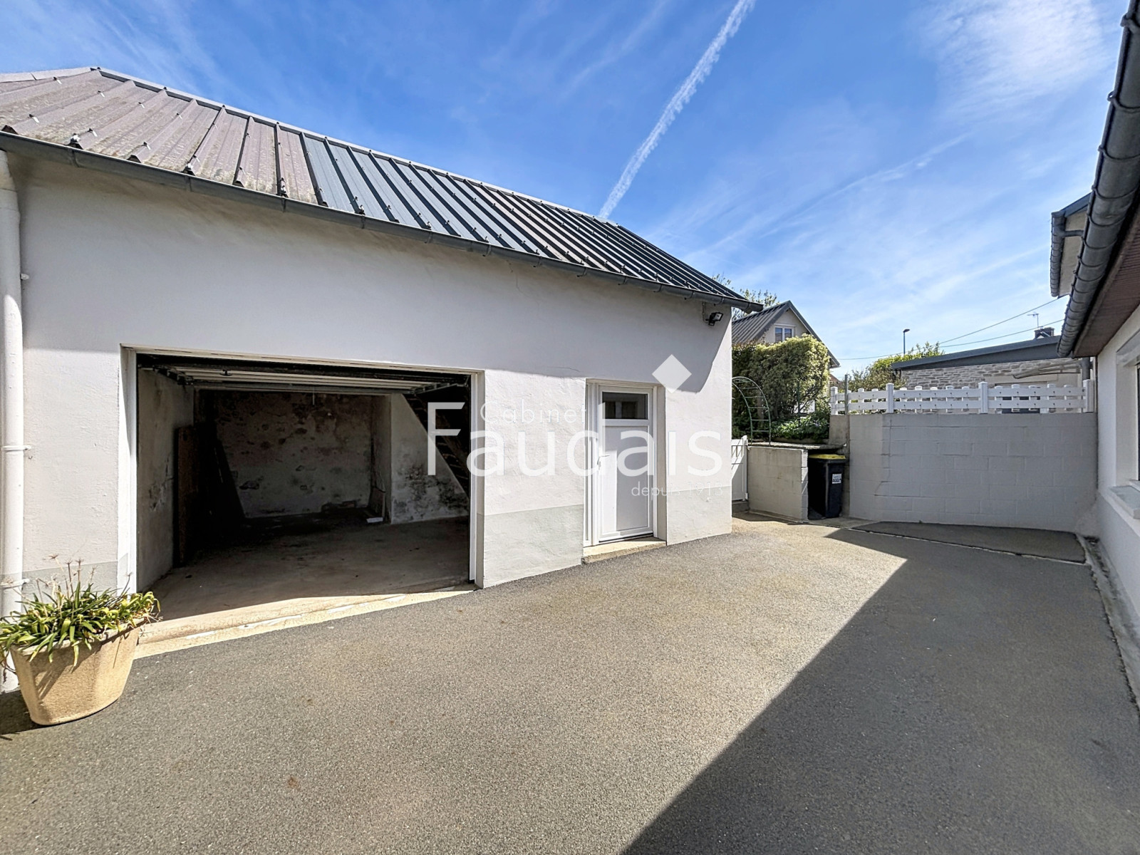 
                                                Vente
                                                 SAINT-SAMSON DE BONFOSSE, Maison 4 chambres, 112m2