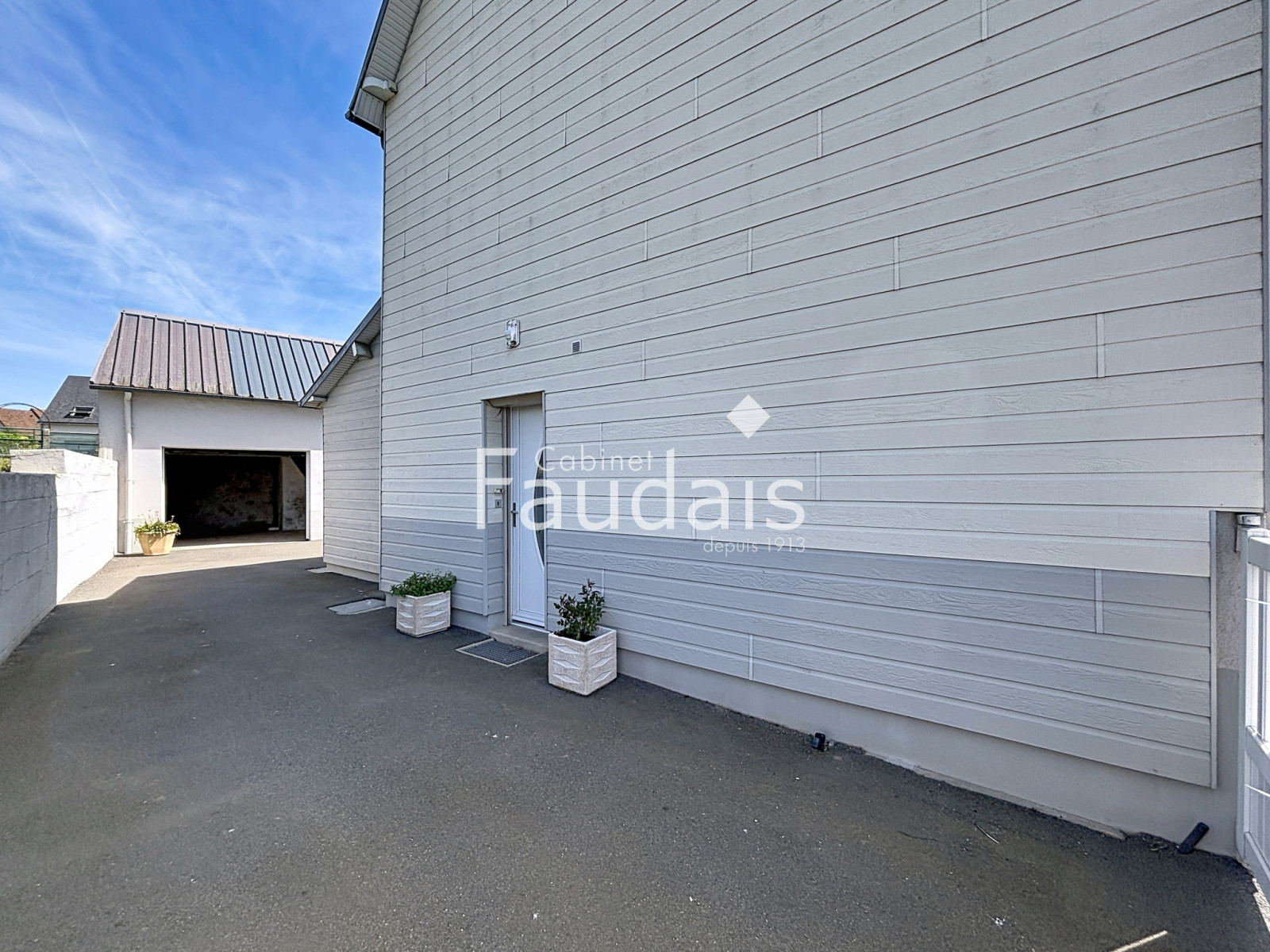 
                                                Vente
                                                 SAINT-SAMSON DE BONFOSSE, Maison 4 chambres, 112m2