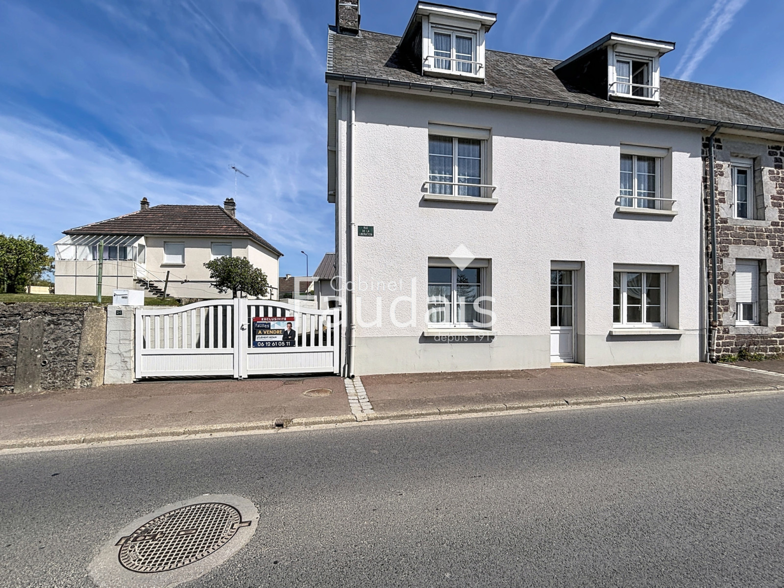 
                                                Vente
                                                 SAINT-SAMSON DE BONFOSSE, Maison 4 chambres, 112m2