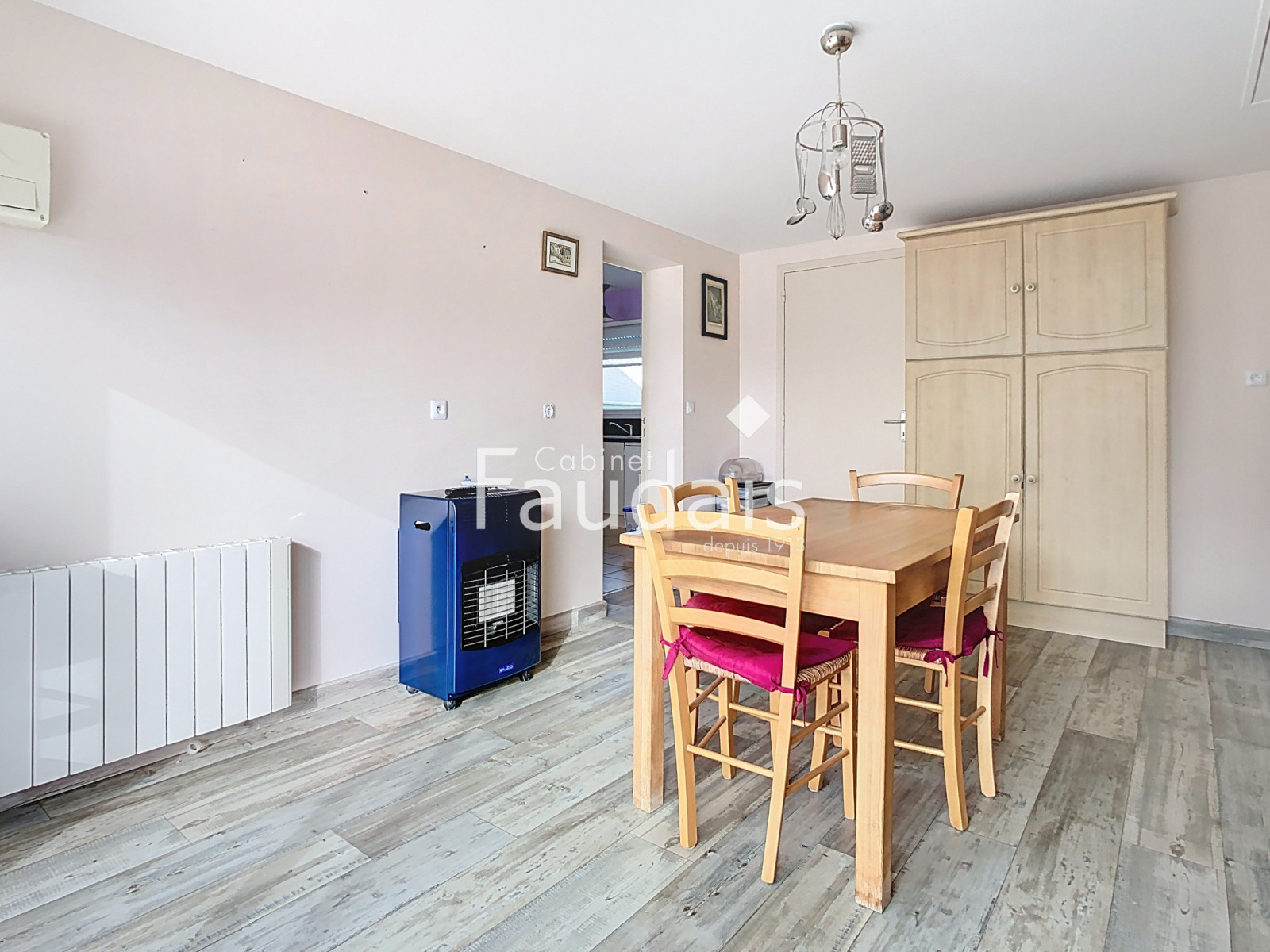 
                                                Vente
                                                 SAINT SAMSON DE BONFOSSÉ, Pavillon entièrement de plain pied