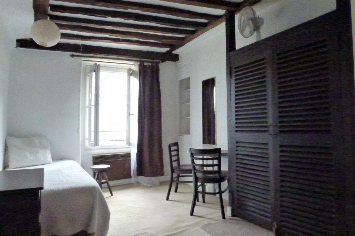 
                                                Location
                                                 SAINT SULPICE - 6ème - STUDIO MEUBLE