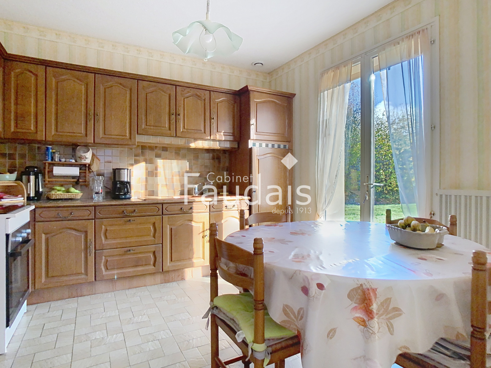 
                                                Vente
                                                 SAINTE SUZANNE SUR VIRE MAISON PLAIN PIED SUR SOUS SOL