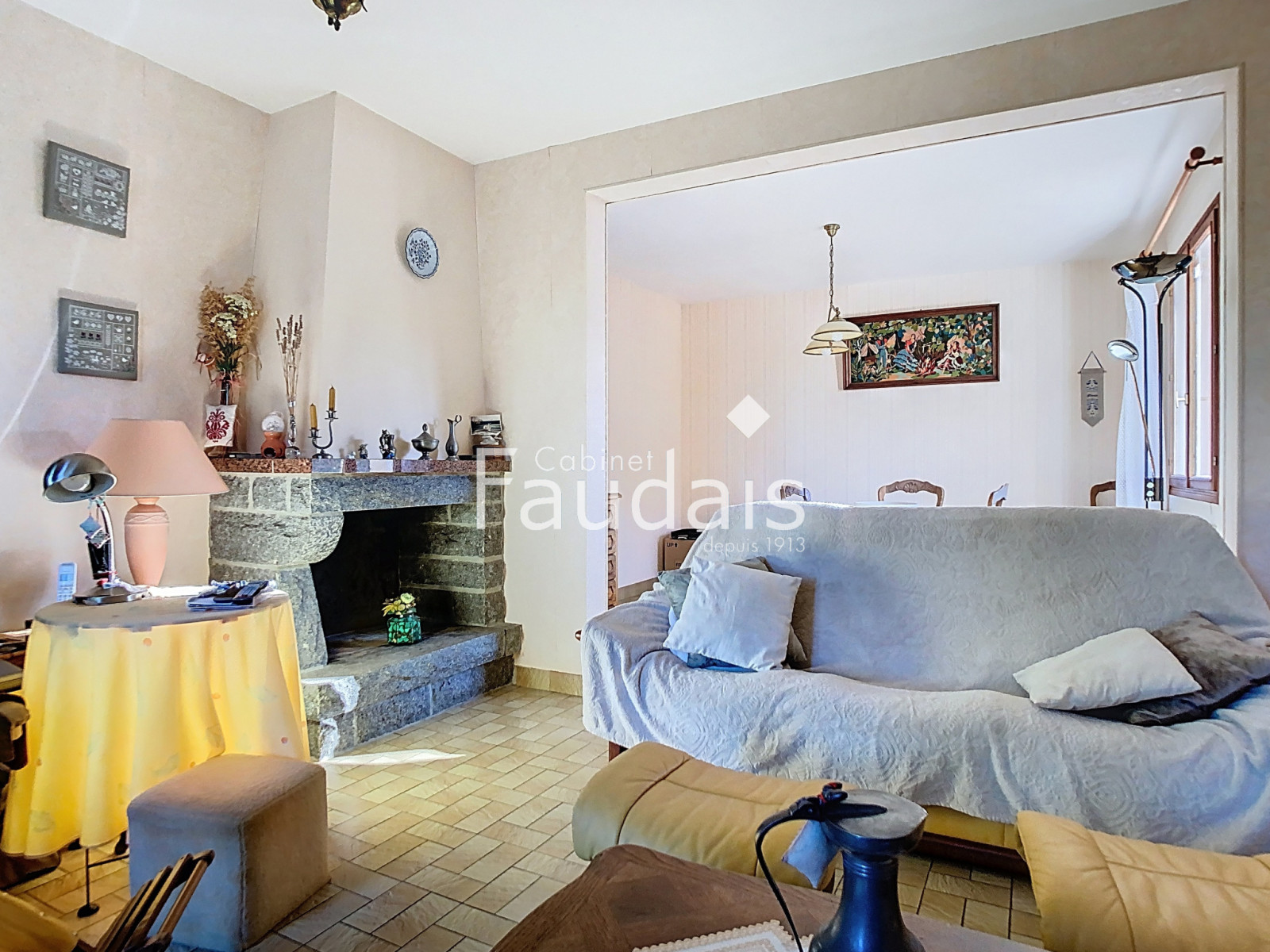 
                                                Vente
                                                 SAINTE SUZANNE SUR VIRE MAISON PLAIN PIED SUR SOUS SOL