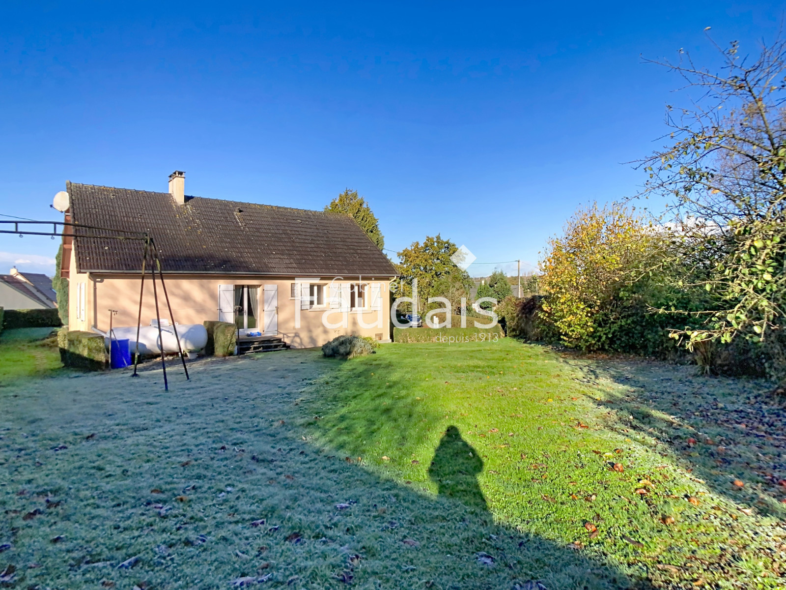 
                                                Vente
                                                 SAINTE SUZANNE SUR VIRE MAISON PLAIN PIED SUR SOUS SOL