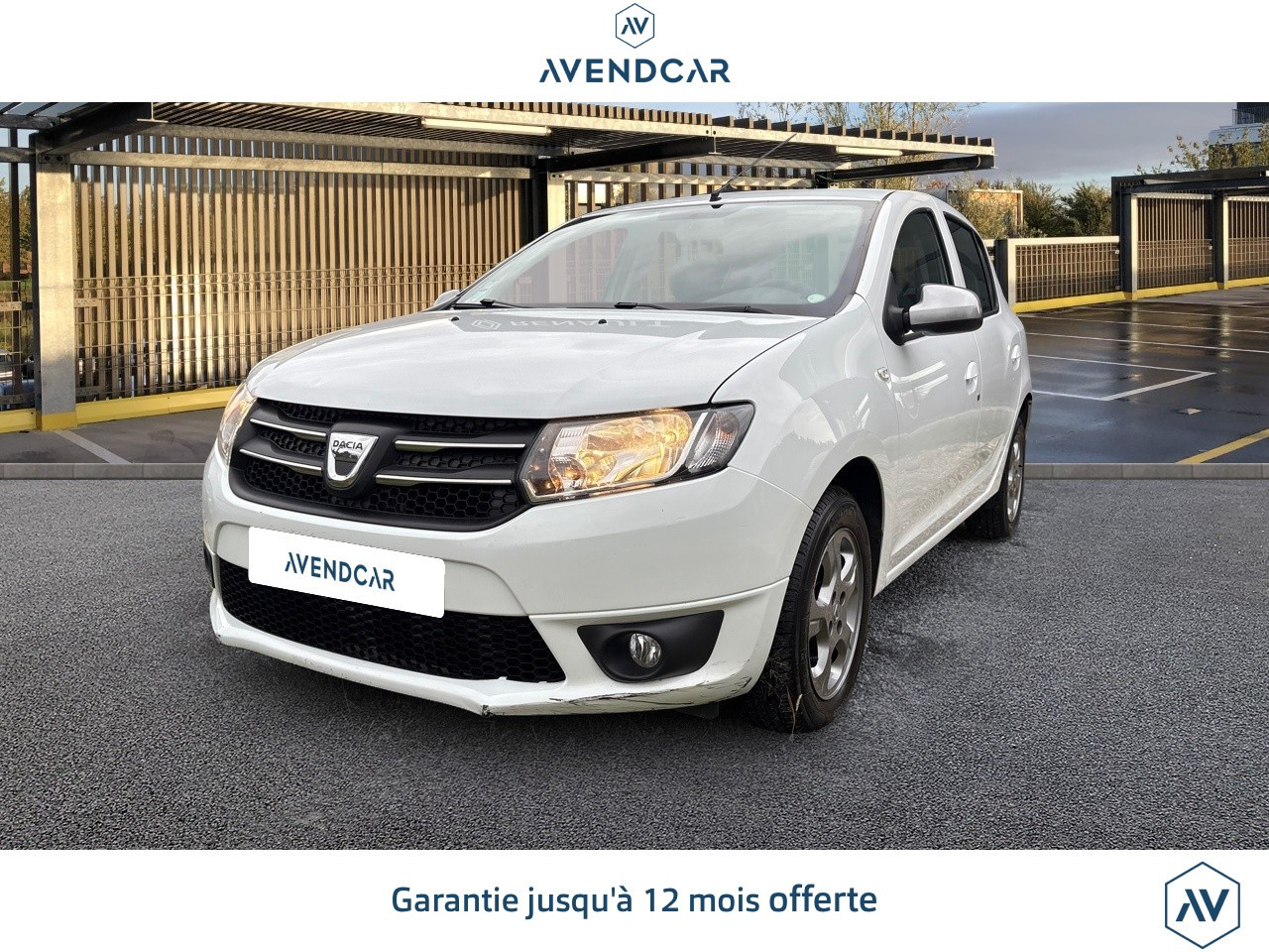 
                                                Voiture
                                                 SANDERO 1.2 75 SERIE LIMITEE 10ans SUREQUIPEE