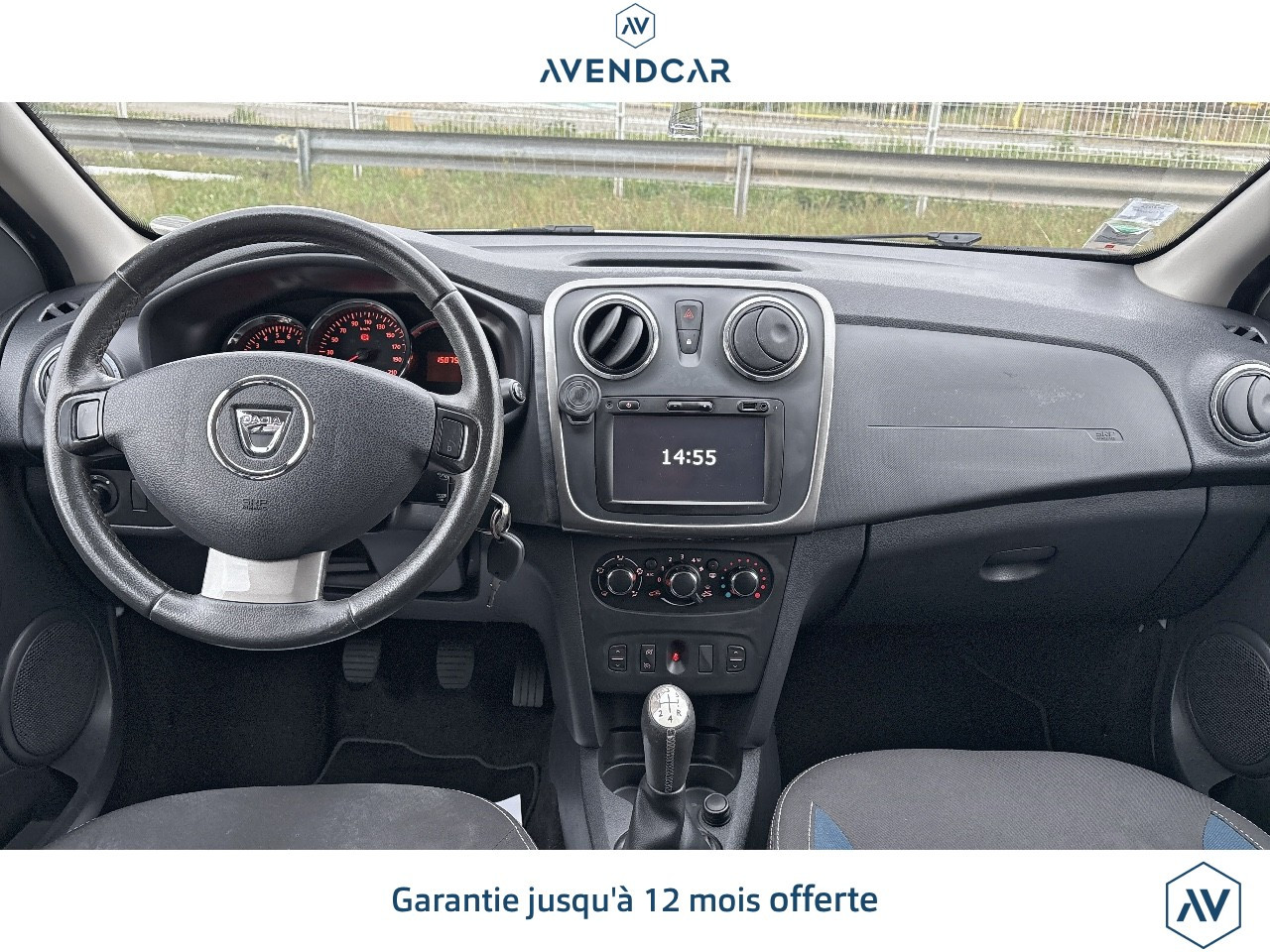 
                                                Voiture
                                                 SANDERO 1.2 75 SERIE LIMITEE 10ans SUREQUIPEE