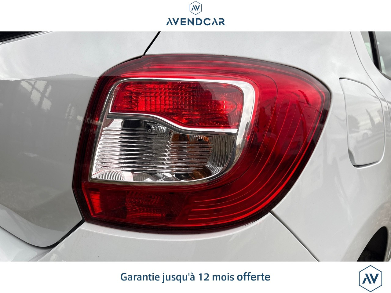 
                                                Voiture
                                                 SANDERO 1.2 75 SERIE LIMITEE 10ans SUREQUIPEE