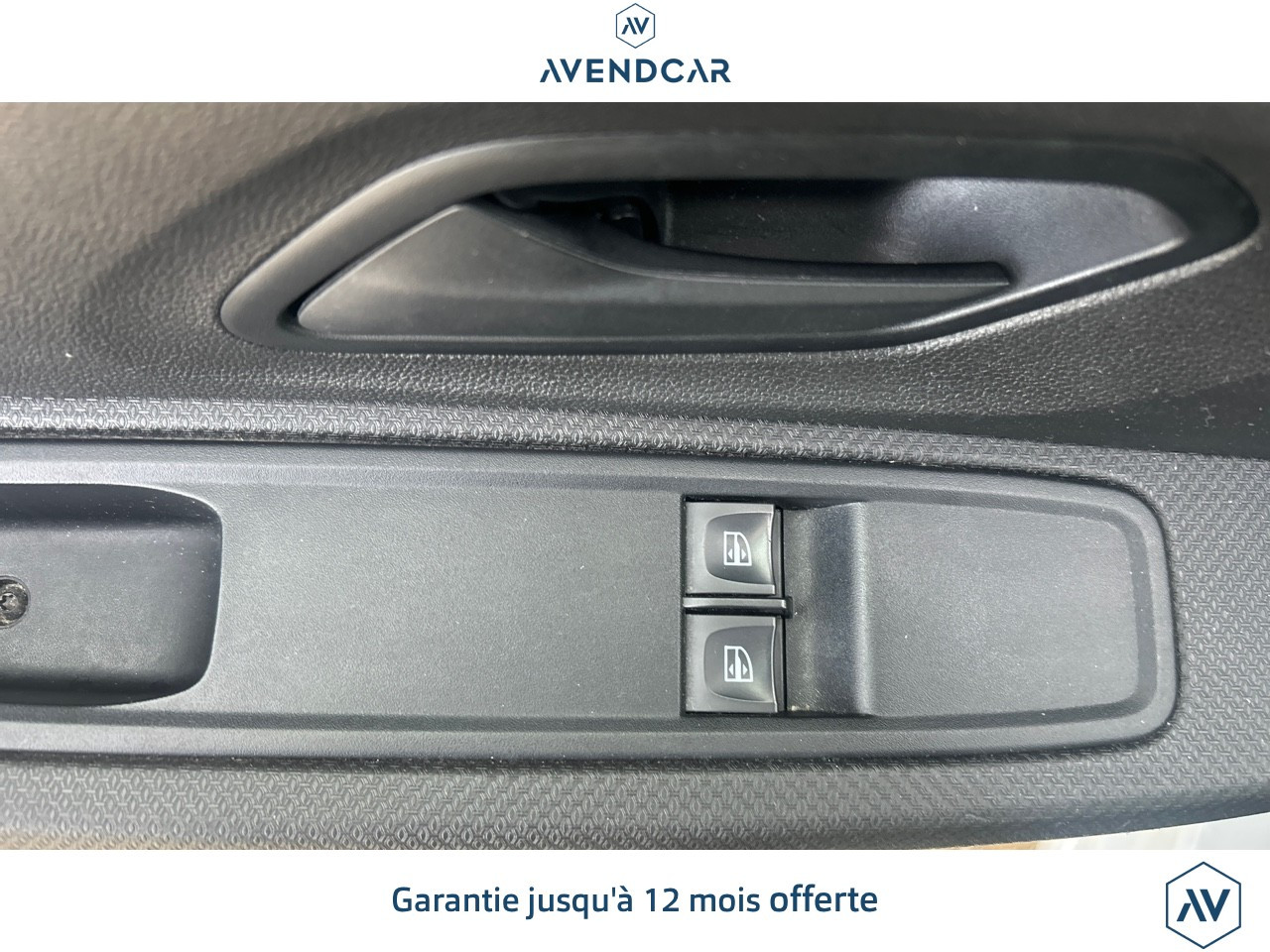 Voiture
                                                 SANDERO STEPWAY 1.0 ECO-G GPL 100 CONFORT