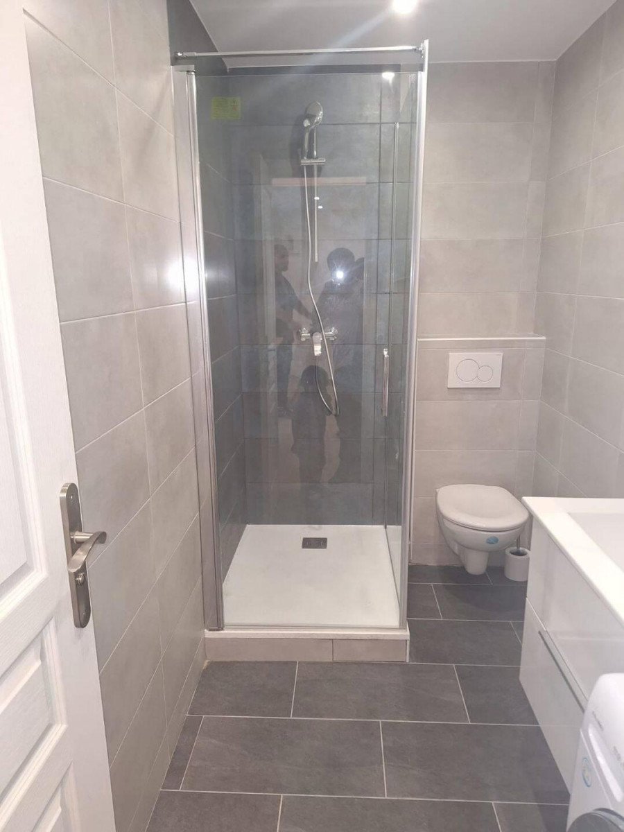 
                                                Location
                                                 Sans titre