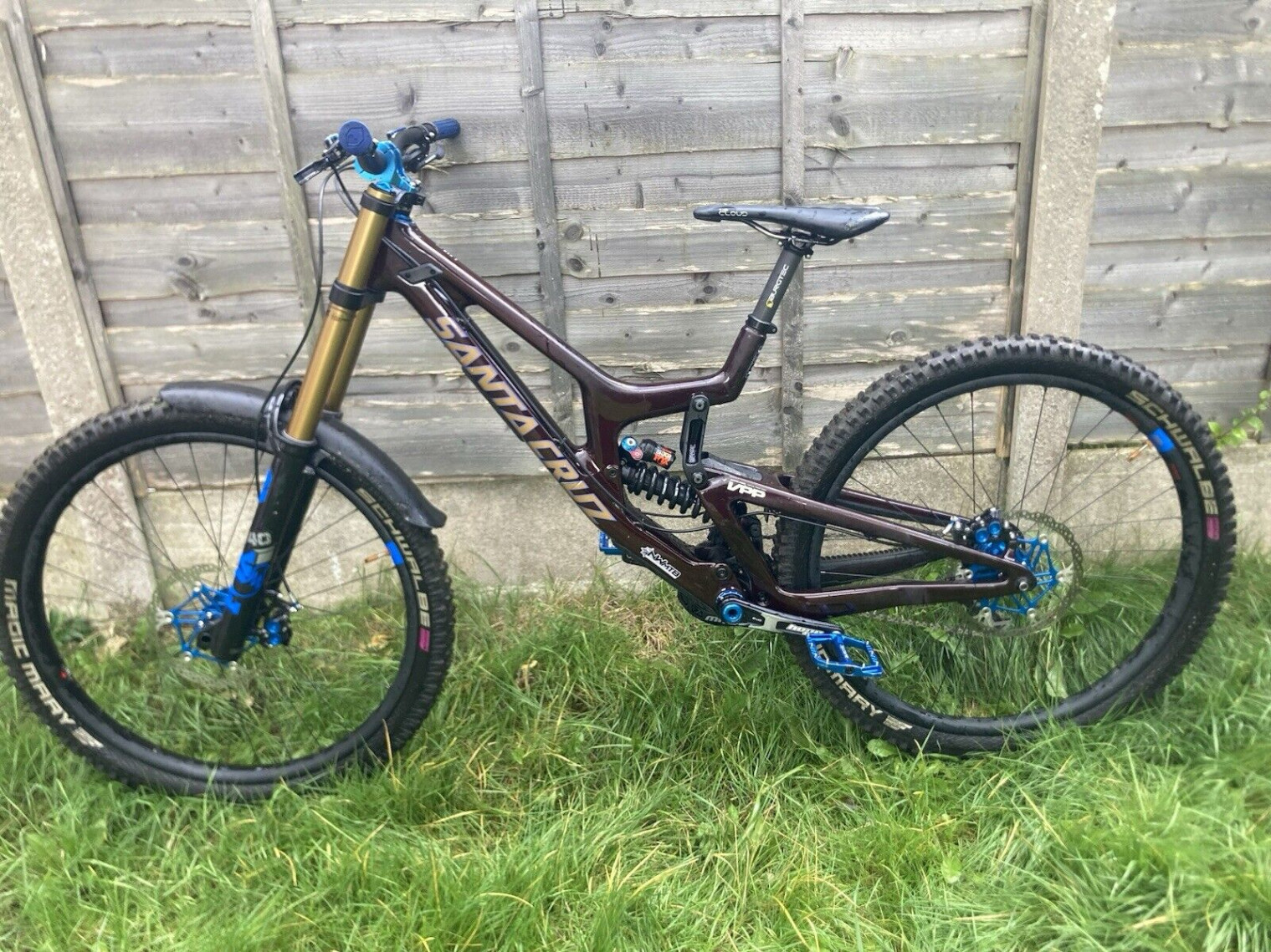 
                                                Vélos
                                                 SANTA CRUZ V10 CC 29" 2022