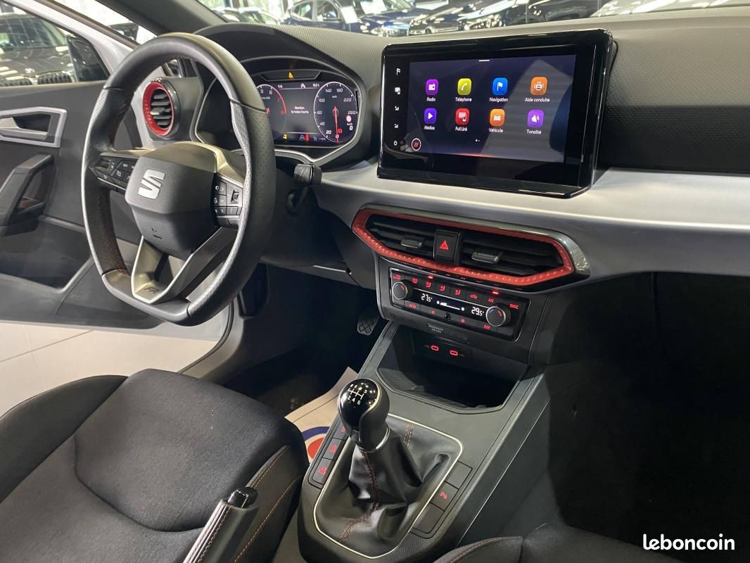 
                                                Voiture
                                                 Seat Ibiza 1.0 TSI 110CV FR