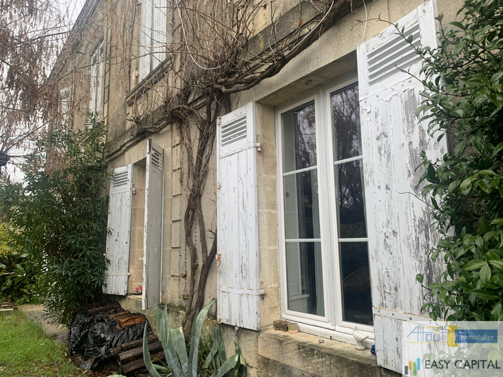 
                                                Vente
                                                 SECT LANGOIRAN PROPRIETE 10 PIECES SUR 5910 M2